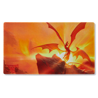 Dragon Shield: Playmat & Triangular Carrying Case