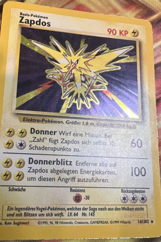 Zapdos (16/102) [German Pokemon Card]